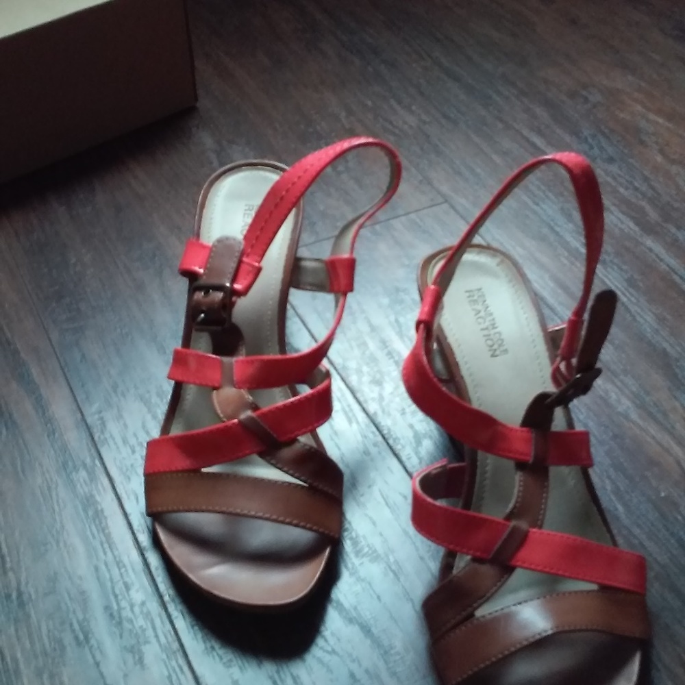 KC SANDALS - Picture 2 of 4